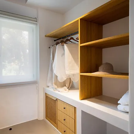 Nomad Boutique - Adults Only * 시데